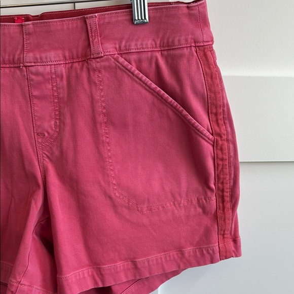 Spanx Women's Red Casual Shorts - Picture 2 of 5